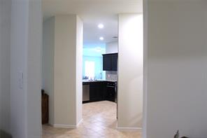 624 Yarborough Street - Photo 3