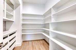 1044 Hidden Oaks Drive - Photo 18