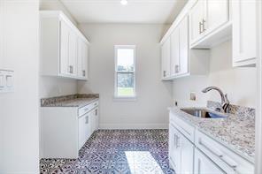 1044 Hidden Oaks Drive - Photo 19