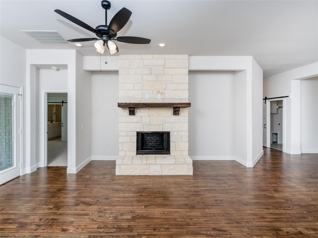 1112 Archives Avenue - Photo 11