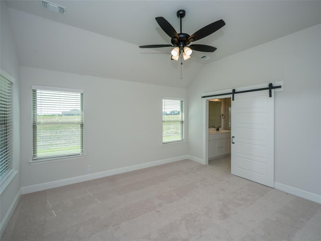 1112 Archives Avenue - Photo 13
