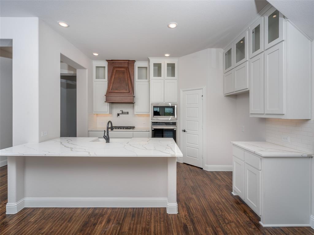 1112 Archives Avenue - Photo 8
