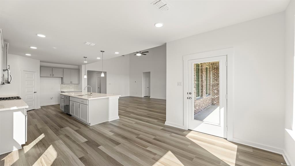 1335 Burgess Street - Photo 13