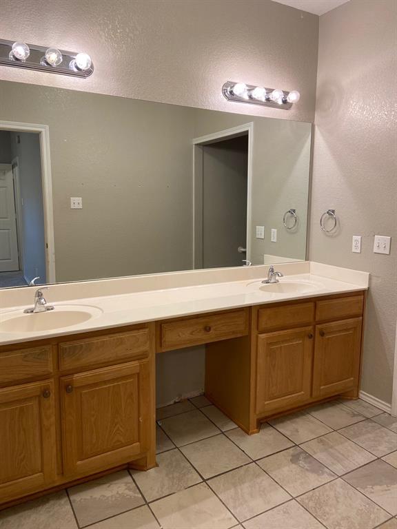 27101 Meadowmore Court - Photo 16