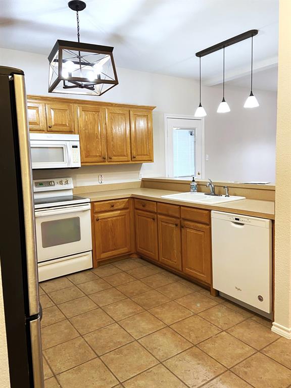 27101 Meadowmore Court - Photo 9
