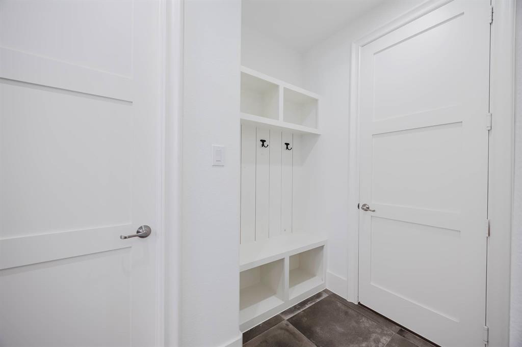2081 Holt Way - Photo 10