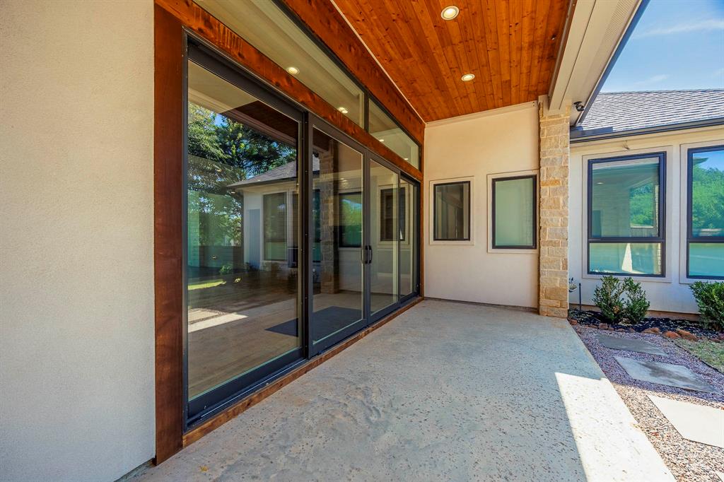 2081 Holt Way - Photo 14
