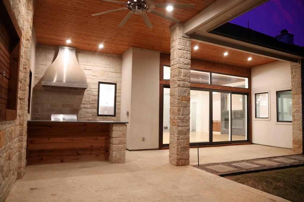 2081 Holt Way - Photo 39