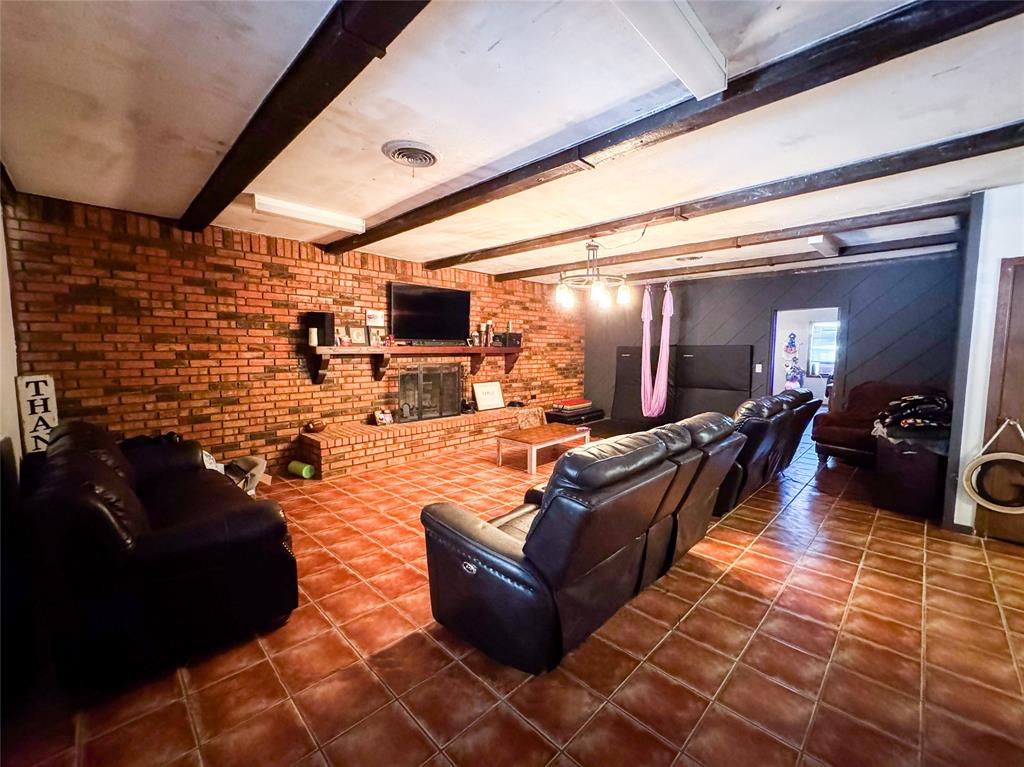1303 Grand Central Avenue - Photo 17