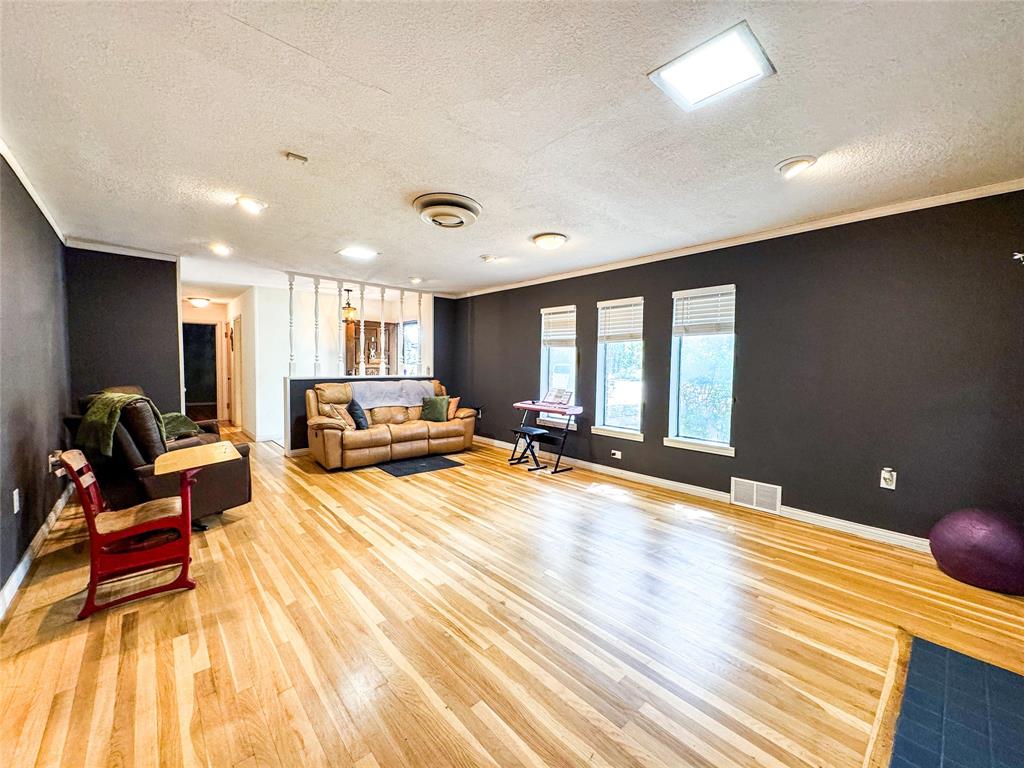 1303 Grand Central Avenue - Photo 6