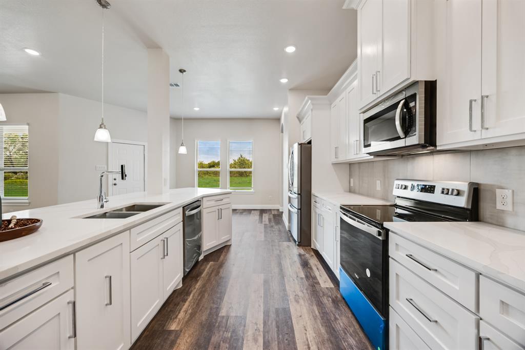 3334 Knight Street - Photo 6