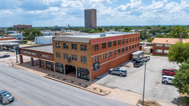 1315 S 1st Street