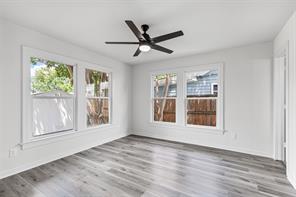 2327 Brookfield Avenue - Photo 19