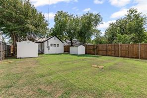 2327 Brookfield Avenue - Photo 28