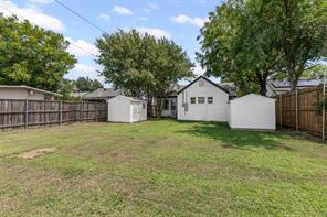2327 Brookfield Avenue - Photo 29