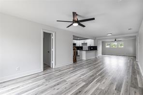 2327 Brookfield Avenue - Photo 6