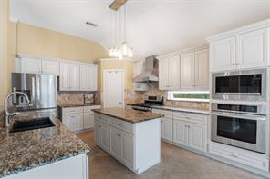 622 Meadowcrest Drive - Photo 16