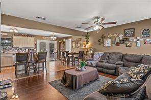 509 County Road 1309 - Photo 4