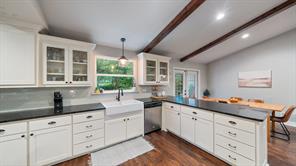 518 W Kansas Street - Photo 10