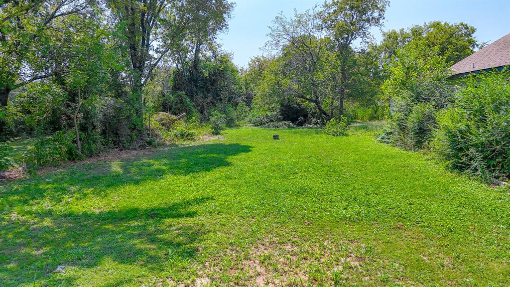 707 E 3rd Avenue - Photo 2