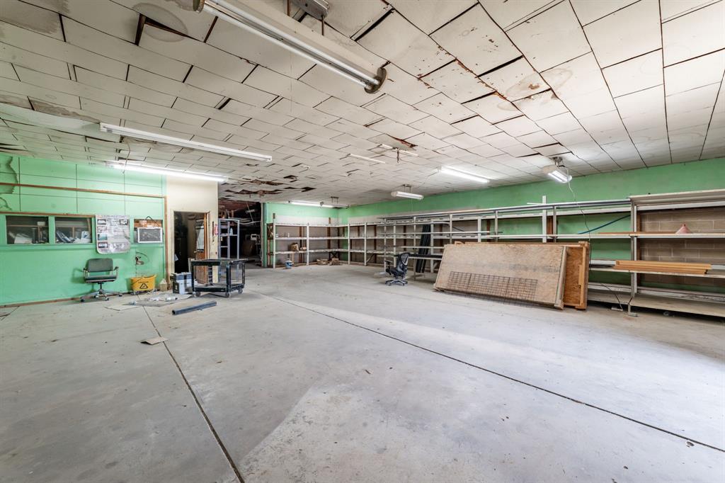 1208 E Washington Street - Photo 20