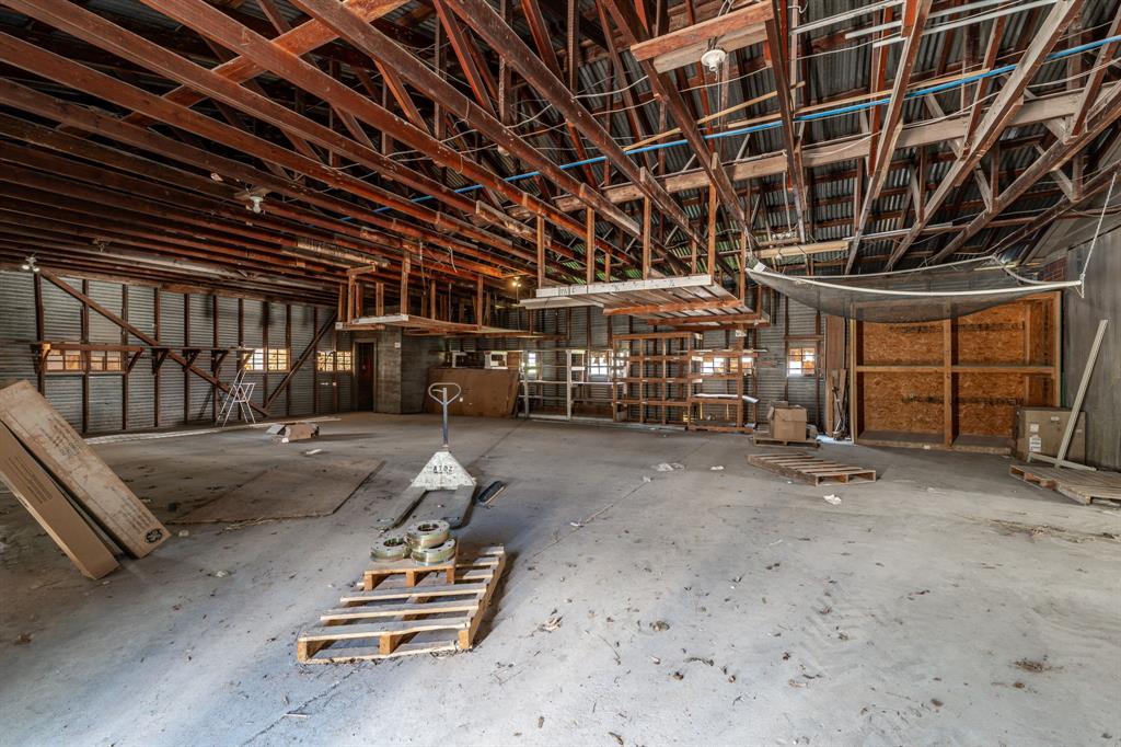 1208 E Washington Street - Photo 26