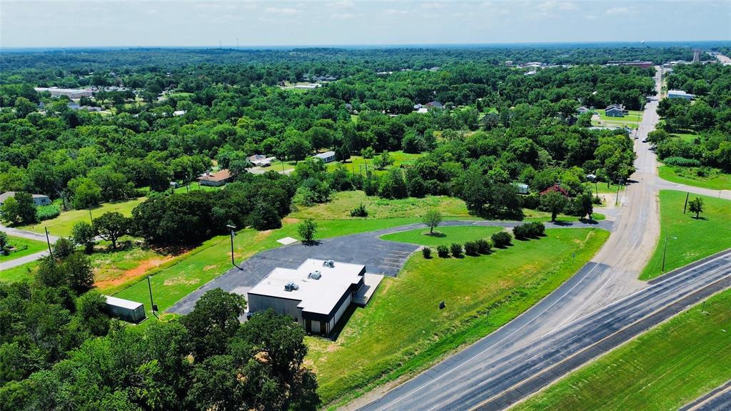 1020 N US HIGHWAY 69 - Photo 19