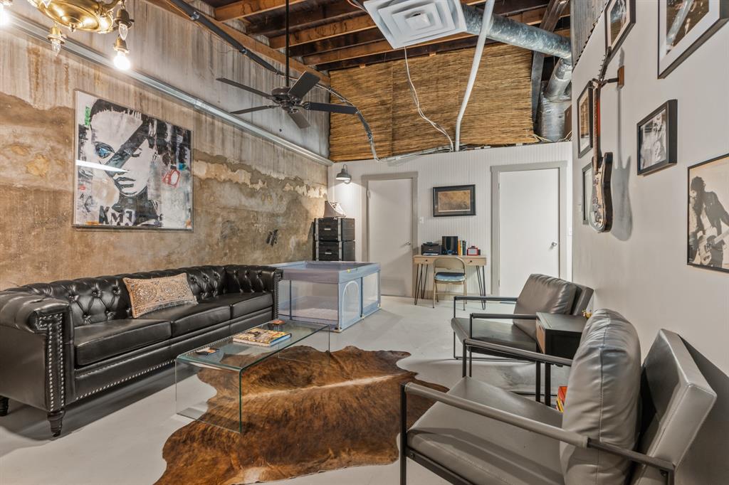 114 N Avenue D - Photo 13