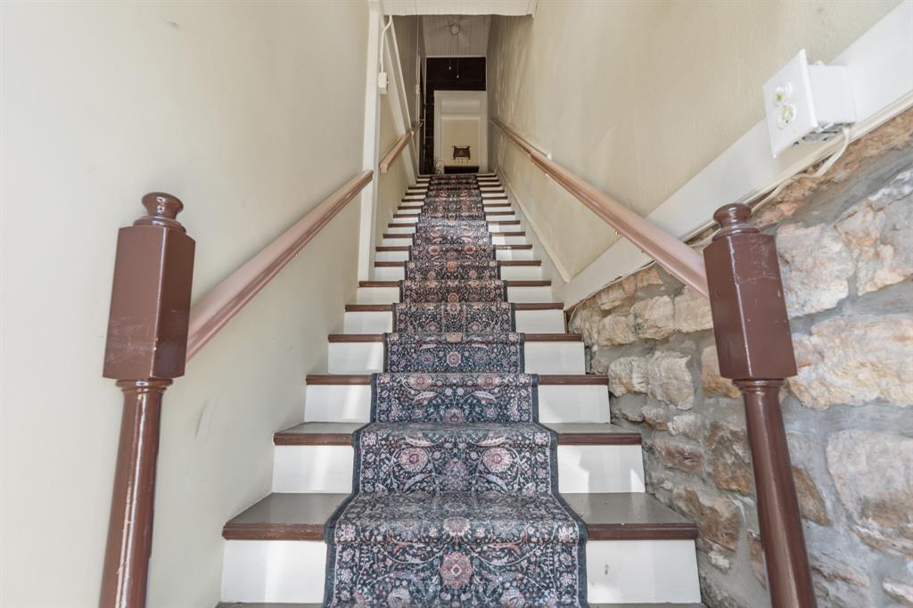 114 N Avenue D - Photo 19