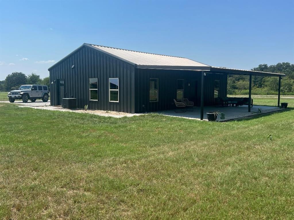495 Fm 933 - Photo 1