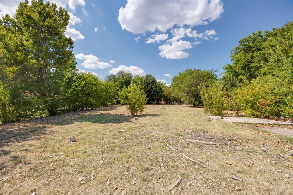 609 Gatewood Road - Photo 3