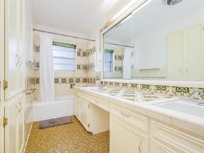 1909 8th Street - Photo 25