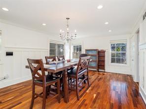 1909 8th Street - Photo 3