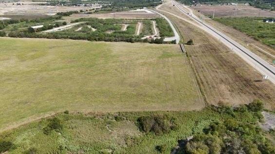 1945 Chisolm Trail Parkway