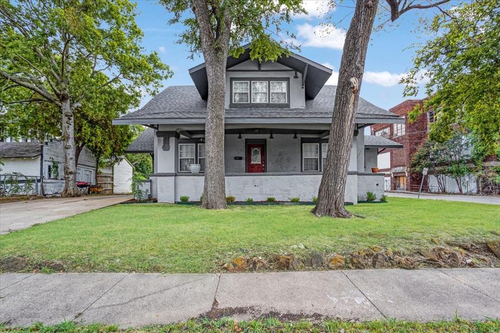 114 W King Street - Photo 1