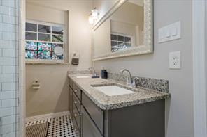 114 W King Street - Photo 22