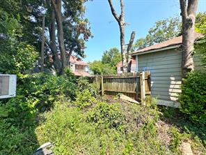 208 S Magnolia Street - Photo 12
