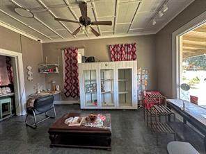 208 S Magnolia Street - Photo 2