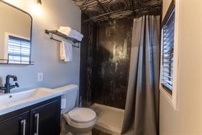 708 Avenue A - Photo 10