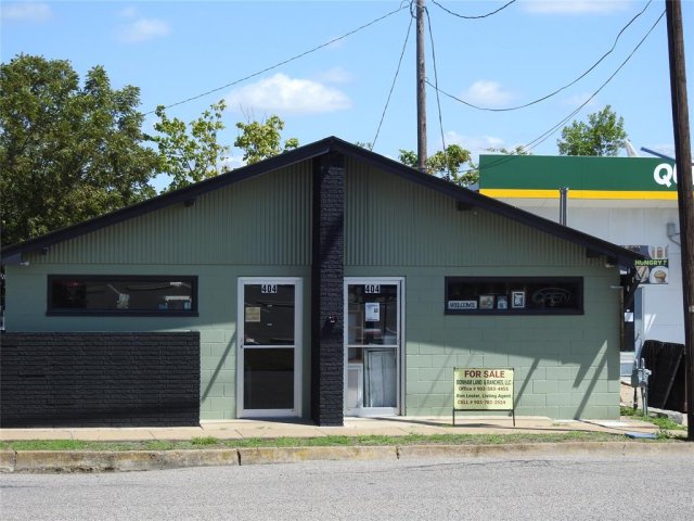 404 Chestnut Street