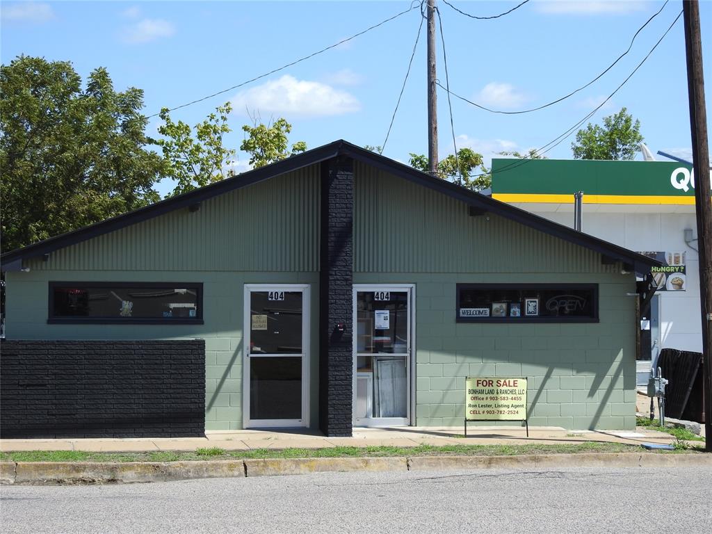 404 Chestnut Street - Photo 1
