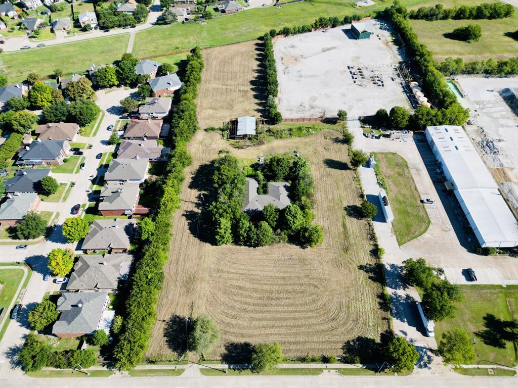 1809 Southeast Parkway - Photo 1