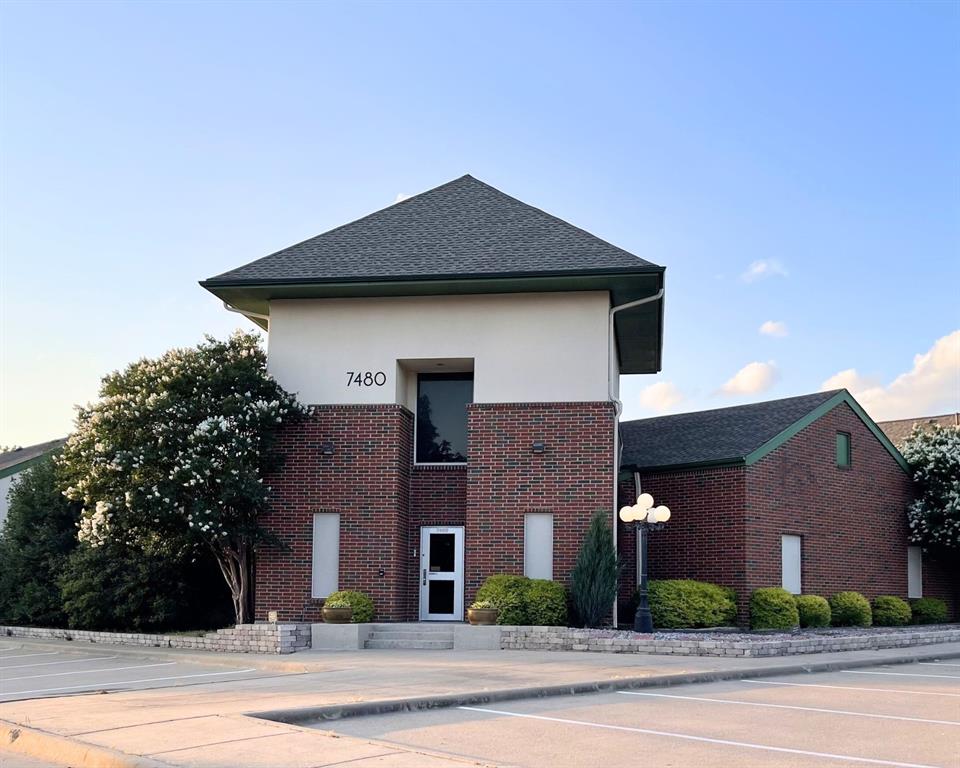 7480 Stonebrook Parkway - Photo 1
