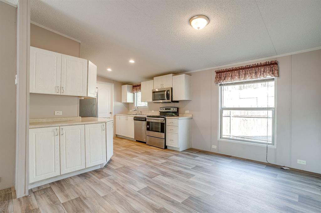 900 Tree Drive - Photo 11