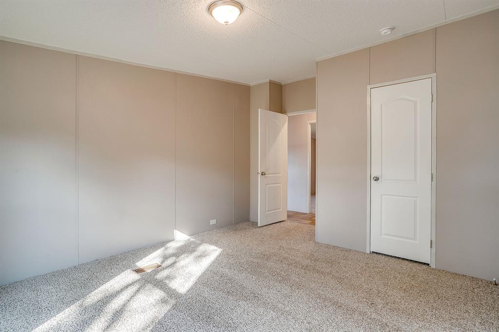 900 Tree Drive - Photo 28