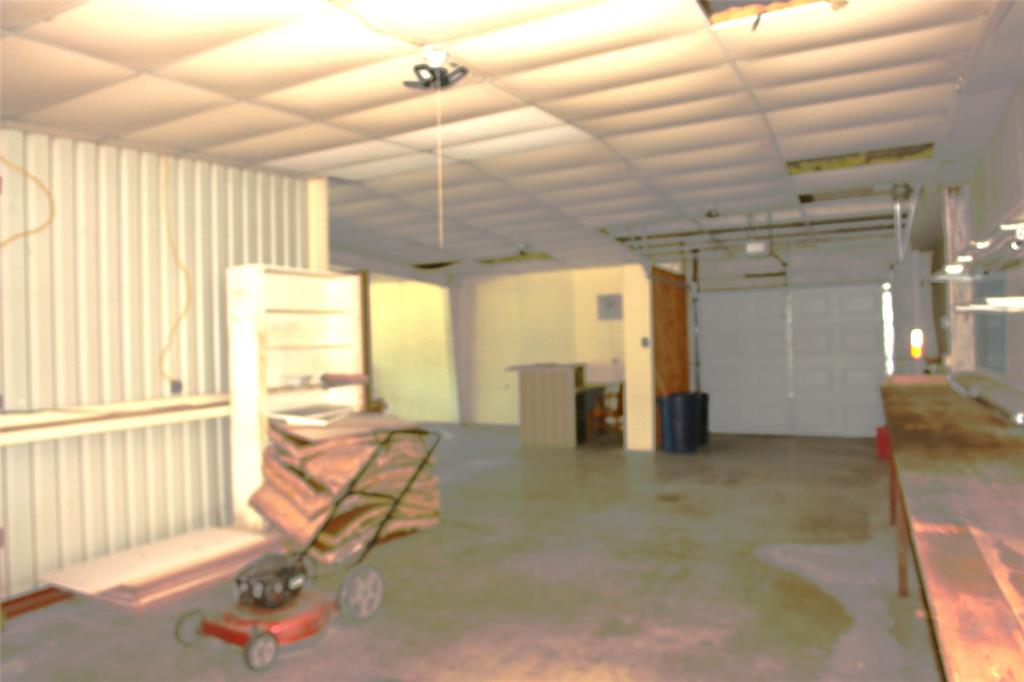 705 N Commercial - Photo 10