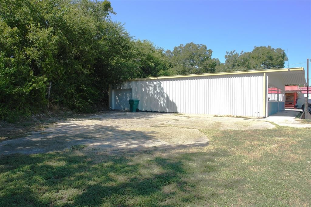 705 N Commercial - Photo 11