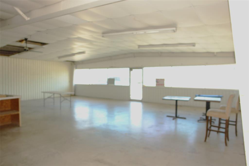 705 N Commercial - Photo 6