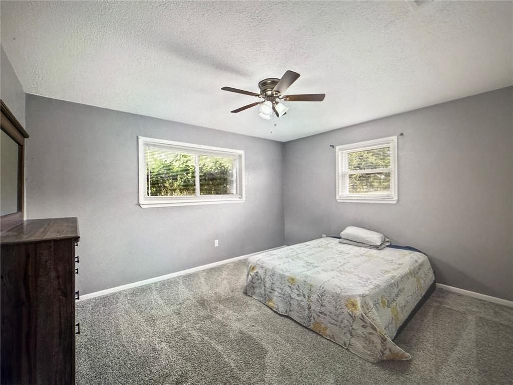 521 Wood - Photo 12