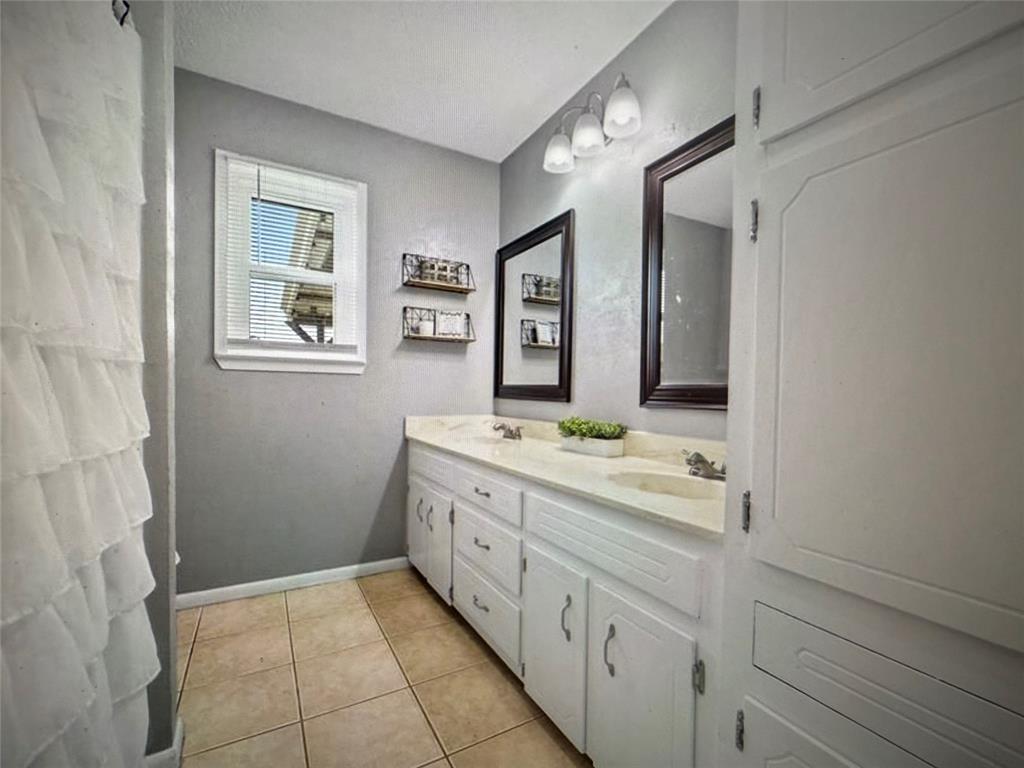 521 Wood - Photo 13